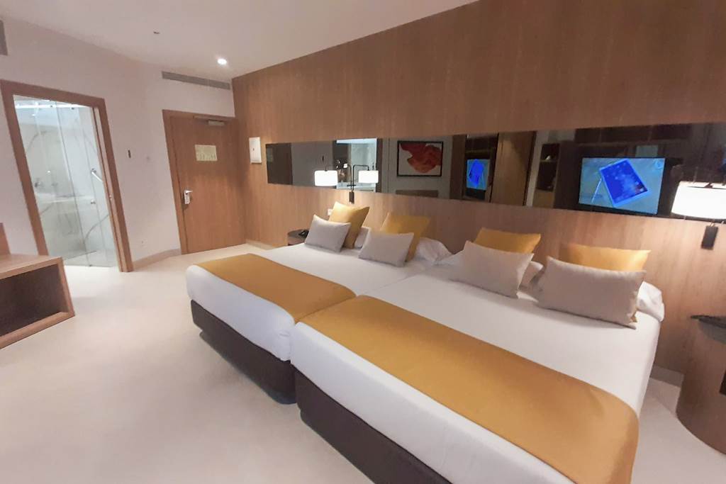 ALC_83454_Hotel_Gold_Arcos_1123_03.jpg