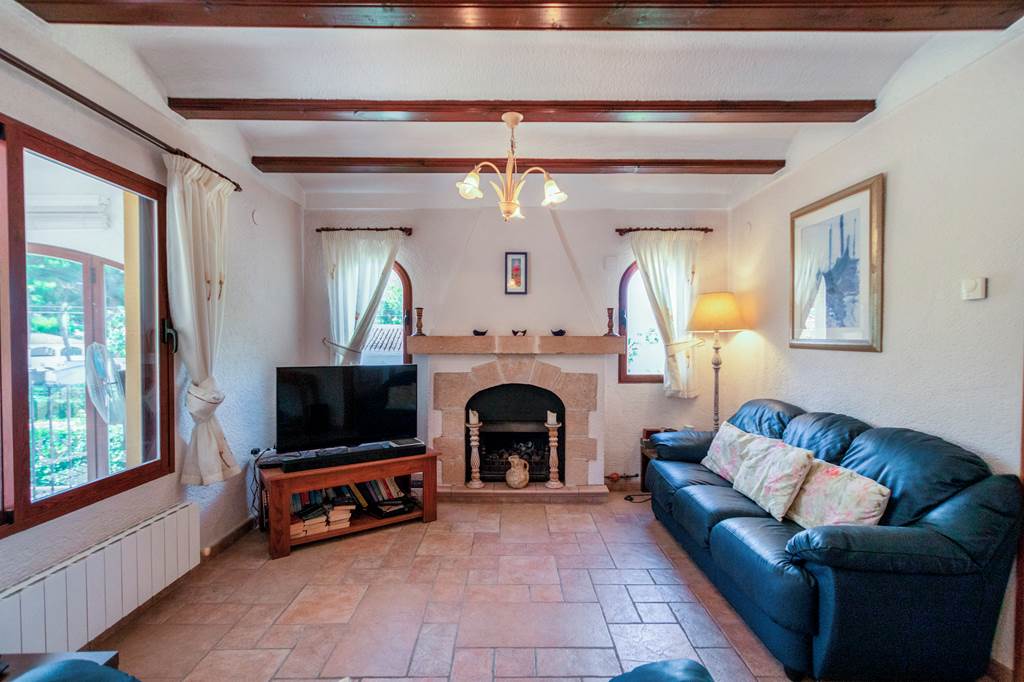 ALC_85808_Villa_Nichola_0823_05.jpg