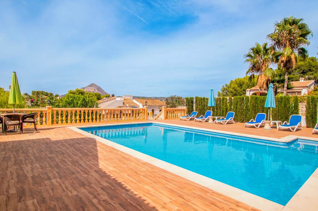 ALC_85808_Villa_Nichola_0823_03.jpg