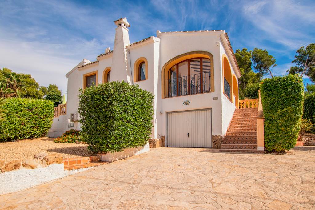 ALC_85808_Villa_Nichola_0823_04.jpg