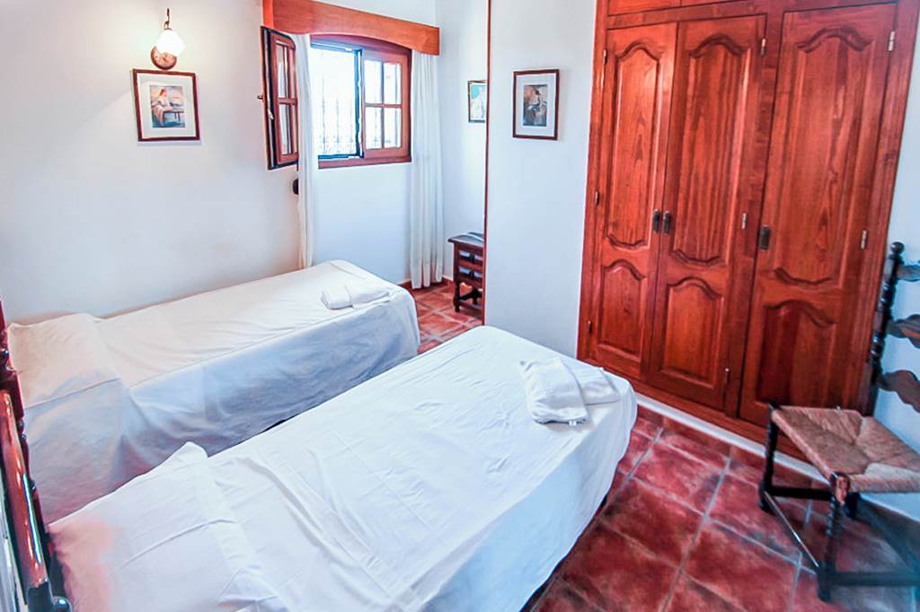 ALC_84005_Villa_Sala_0822_10.jpg
