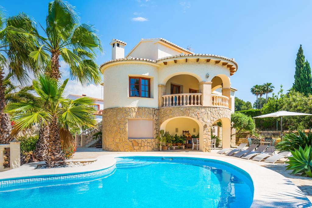 ALC_78747_Villa_Devis_0718_02.jpg