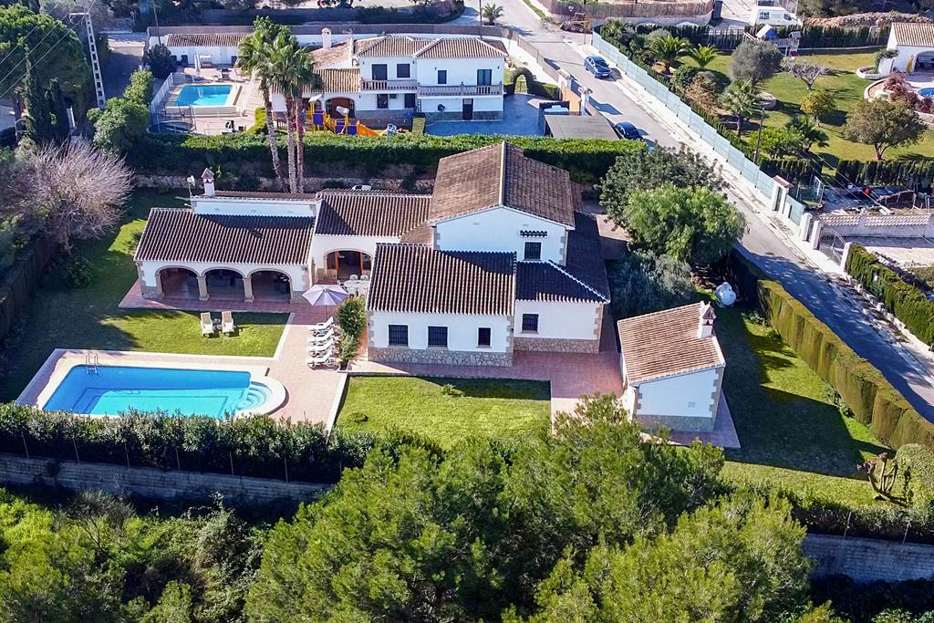 ALC_87657_Villa_Lluca_0524_03.jpg