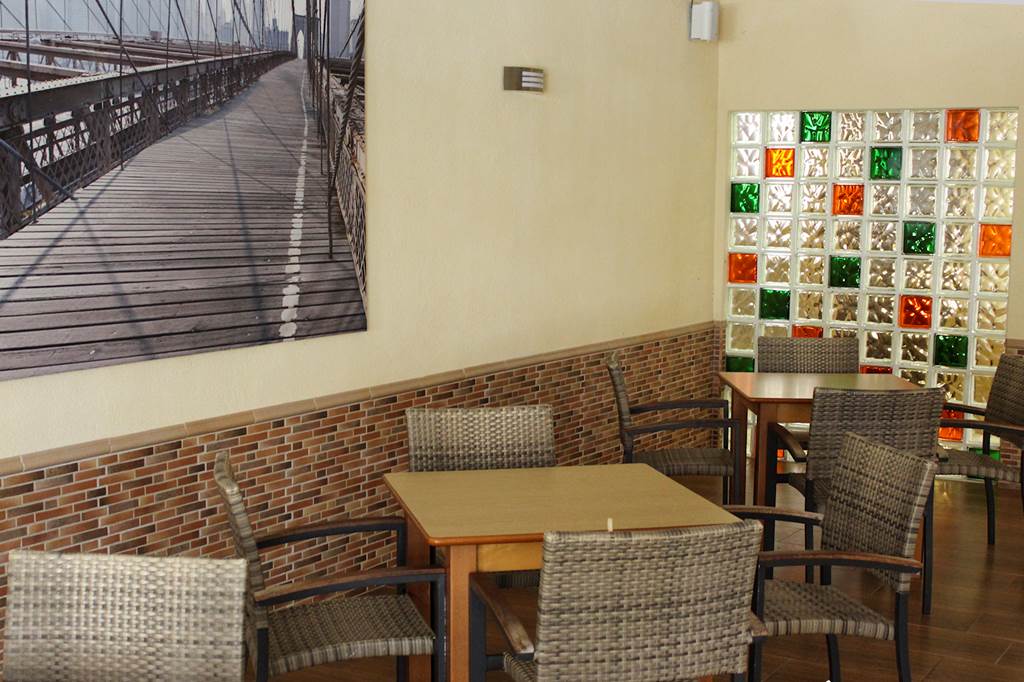 ALC_426_Vistamar_Apartments_0918_01.jpg