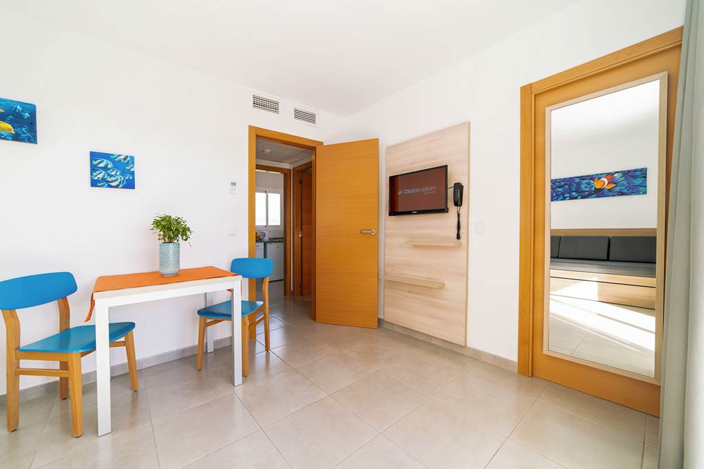 ALC_426_Vistamar_Apartments_0424_04.jpg