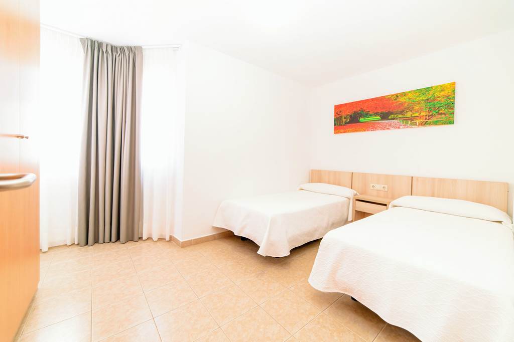 ALC_425_Playamar_Apartments_0624_04.jpg