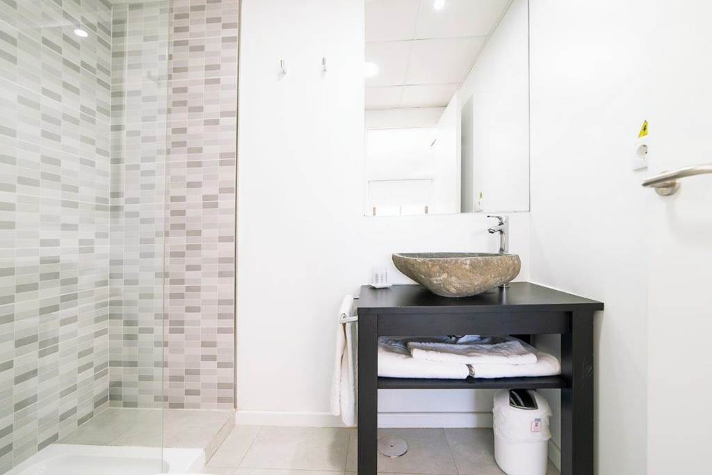 ALC_426_Vistamar_Apartments_0523_02.jpg