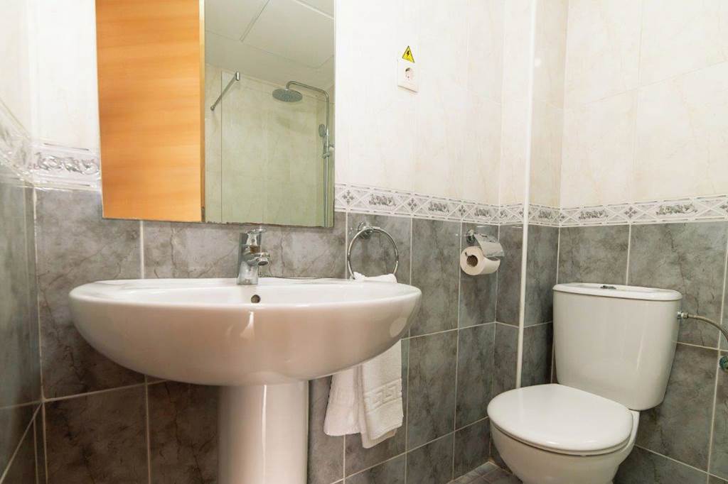 ALC_425_Playamar_Apartments_0523_01.jpg
