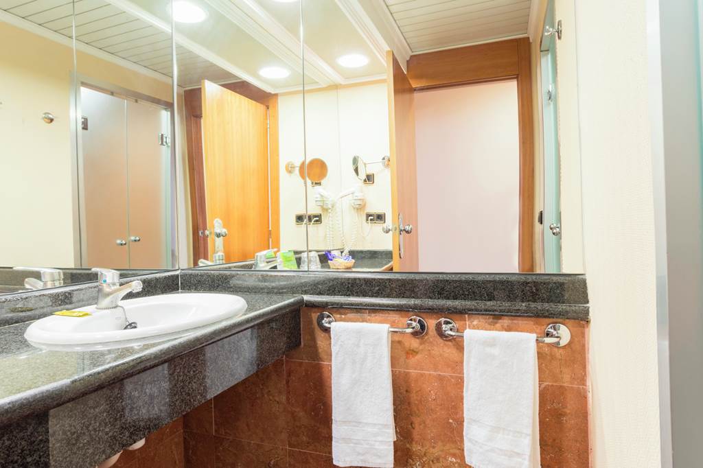 ALC_142_Gran_Hotel_Bali_0219_30.jpg