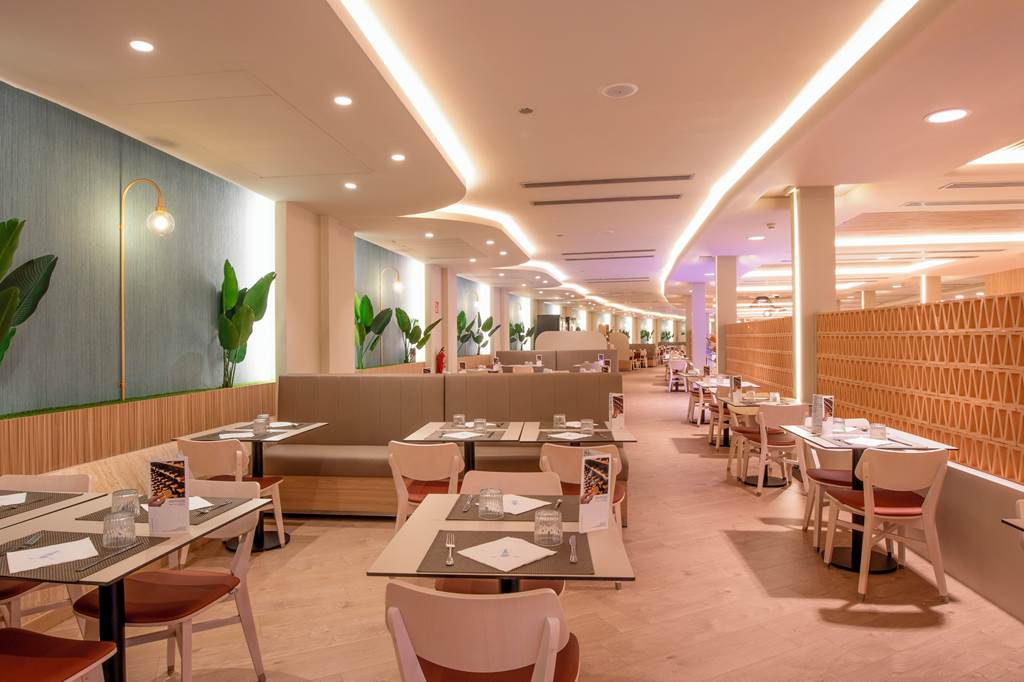 ALC_142_Gran_Hotel_Bali_0324_01.jpg