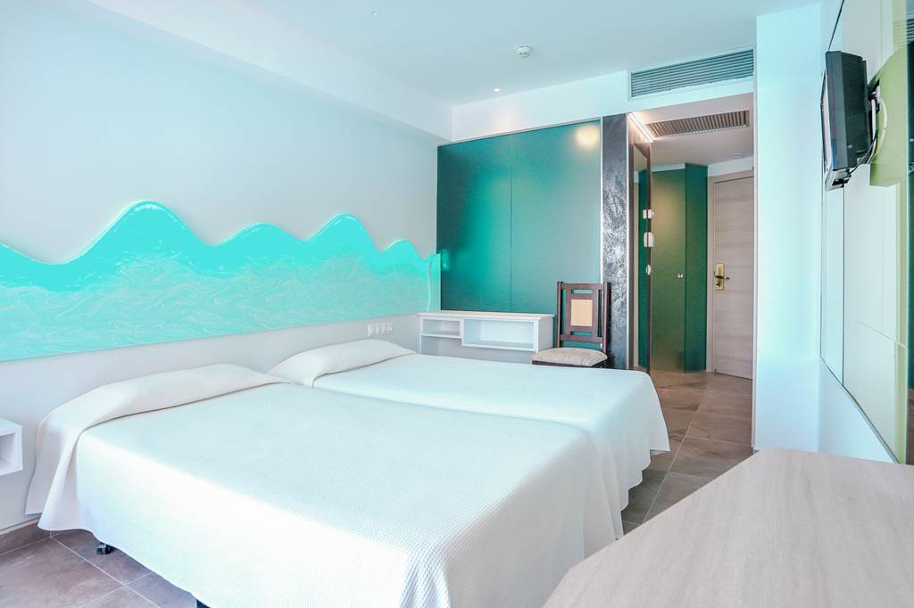 ALC_39_Hotel_Benikaktus_1024_01.jpg
