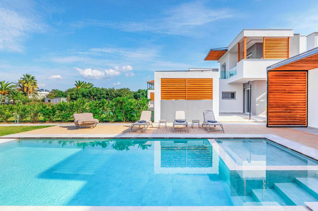 SKG_88843_Villa_Summer_Pearls_0125_08.jpg