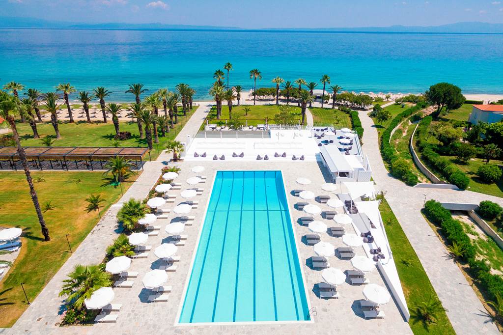 SKG_74441_Kassandra_Palace_0820_03.jpg