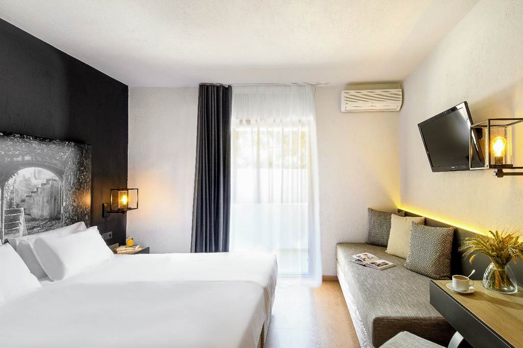 SKG_86591_Akrathos_Beach_Hotel_1023_10.jpg