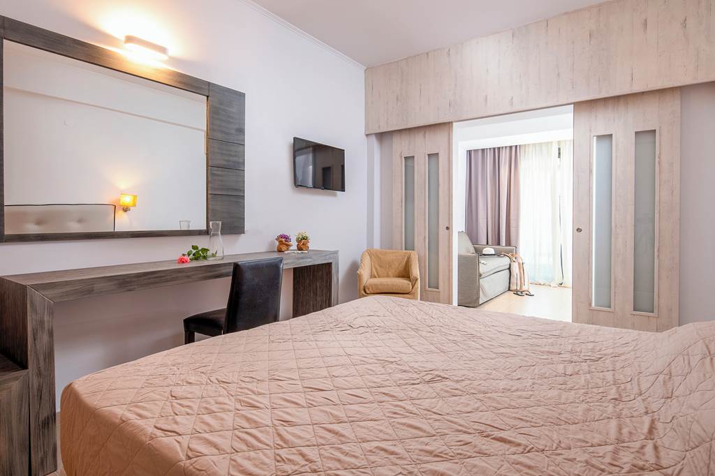 SKG_77438_Lagomandra_Hotel_and_Spa_0723_03.jpg