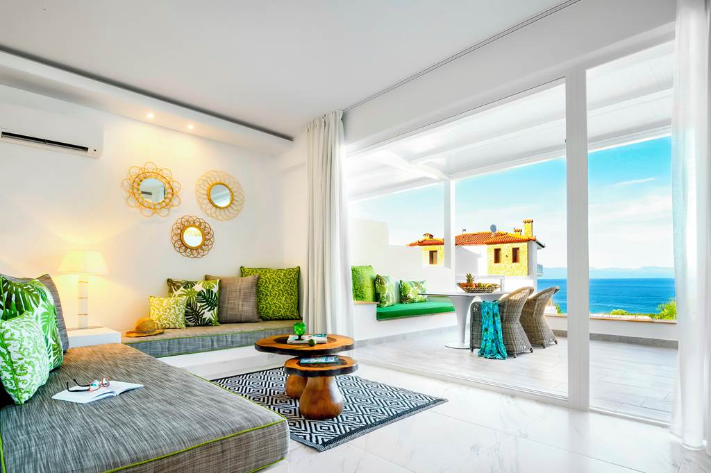 SKG_81180_Villa_D'oro_Luxury_Villas_&_Suites_1019_14.jpg
