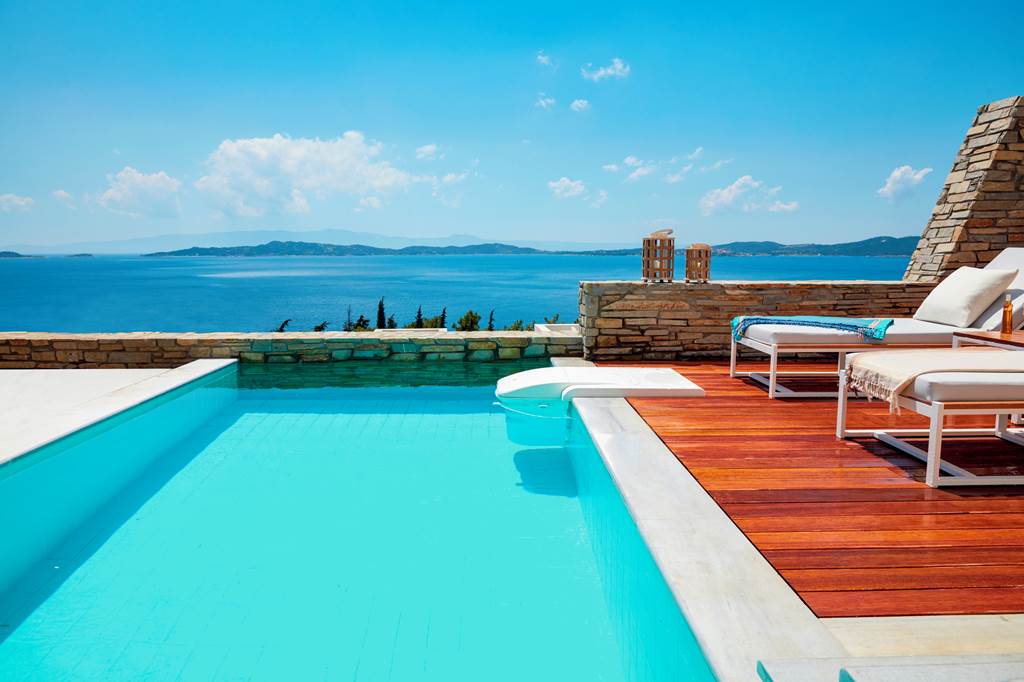 SKG_82137_Eagles_Villas_0123_28.jpg