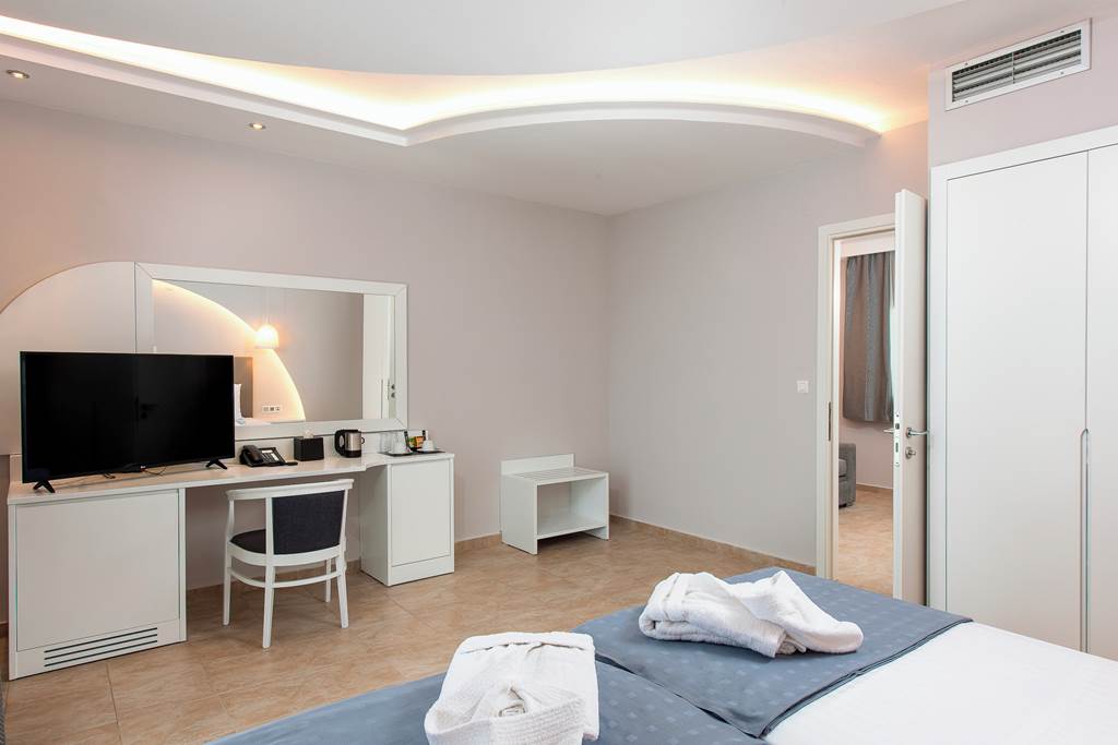 SKG_86143_Alexandros_Palace_1023_19.jpg