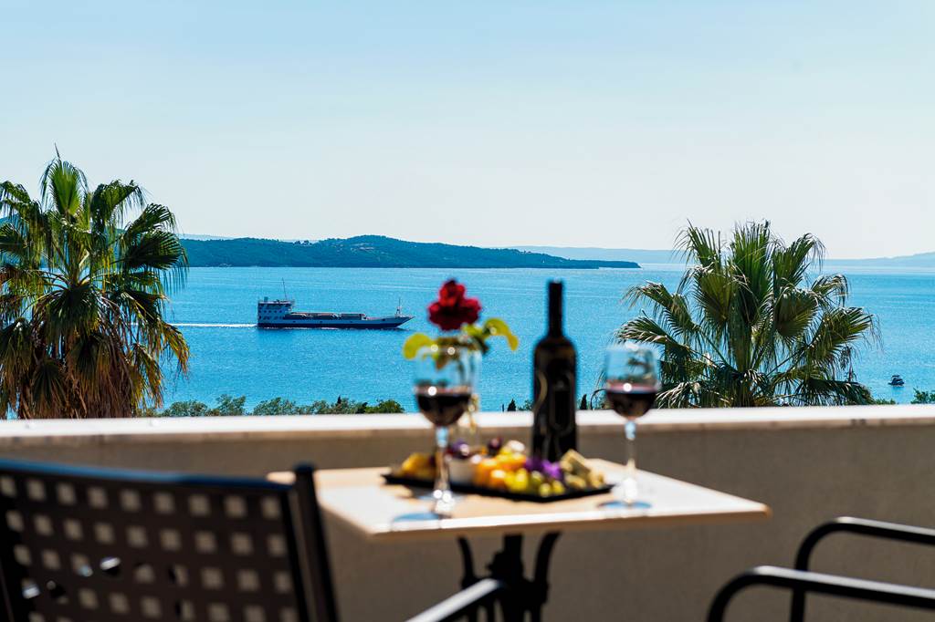 SKG_86143_Alexandros_Palace_1023_04.jpg