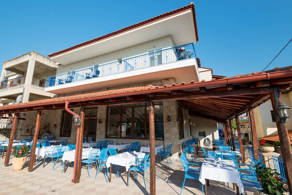 SKG_74166_Stratos_Hotel_0617_07.jpg
