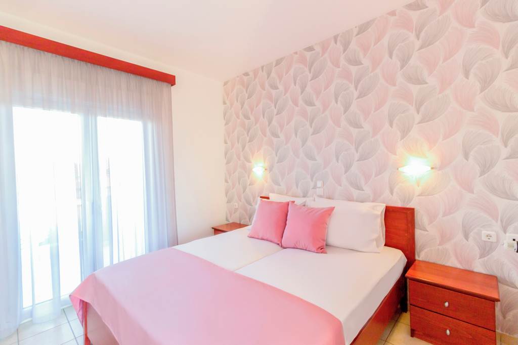 SKG_78726_Evripidis_Hotel_0523_02.jpg