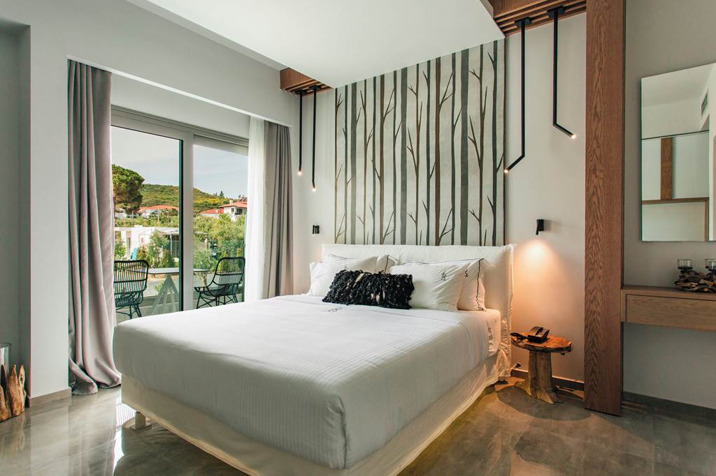 SKG_80160_Blue_Carpet_Luxury_Suites_1224_29.jpg
