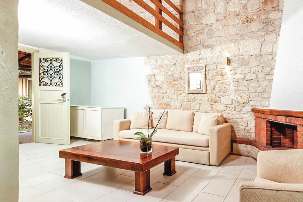 SKG_74048_Petrino_Suites_Hotel_0516_13.jpg