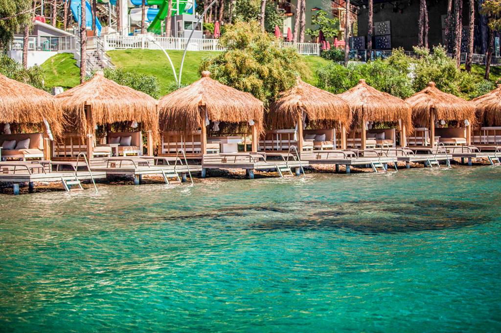 DLM_81286_Orka_Lotus_Beach_1019_47.jpg