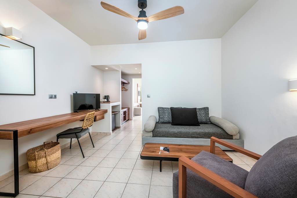 KGS_82702_More_Meni_Residence_by_Sentido_formerly_More_Meni_Residence_1222_01.jpg