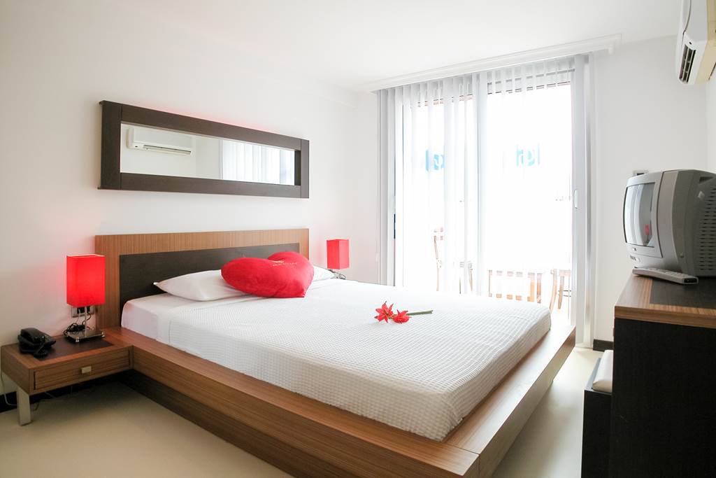 DLM_77215_Devamli_Hotel_1017_01.jpg