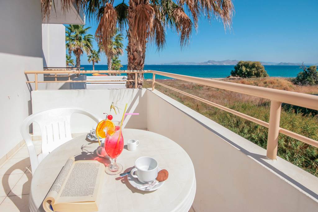 KGS_83956_Irina_Beach_Hotel_1022_04.jpg