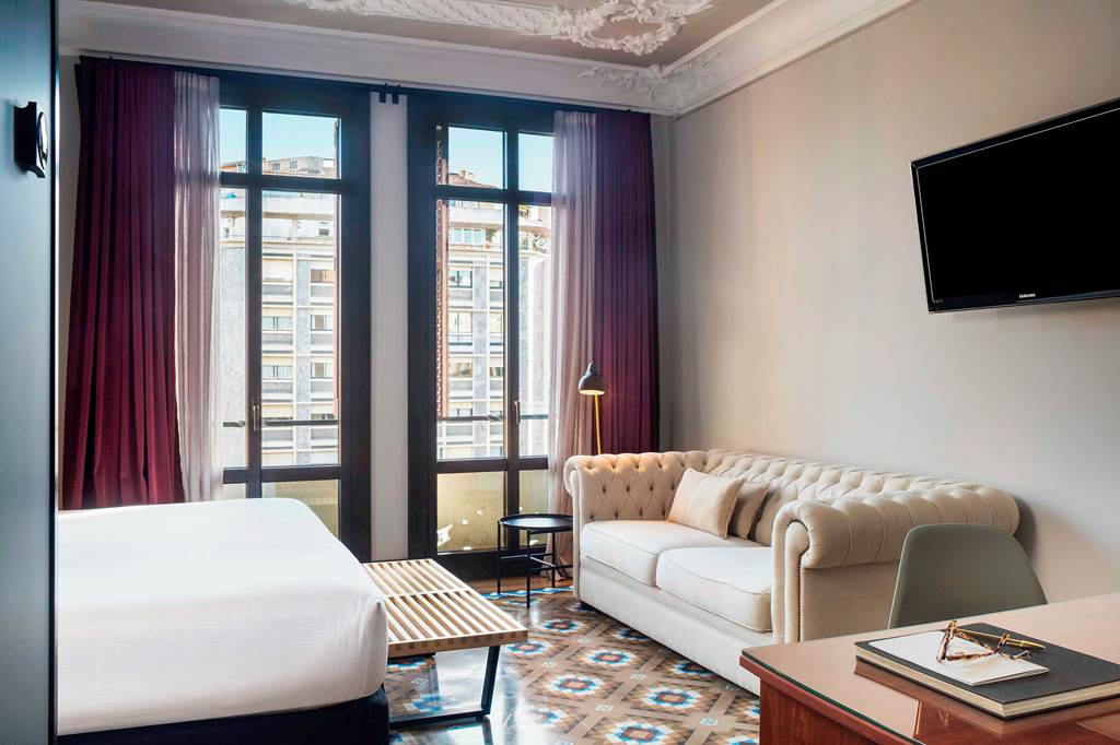 BCN_86250_Alexandra_Barcelona_Hotel_Curio_Collection_by_Hilton_1123_15.jpg