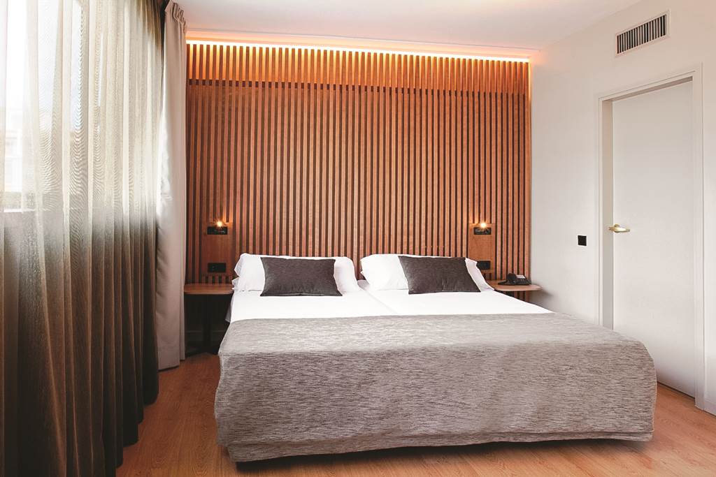 BCN_74637_Atenea_Barcelona_Aparthotel_1016_01.jpg