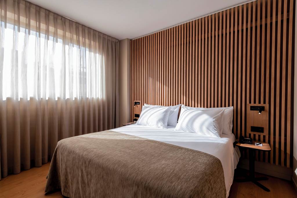 BCN_74637_Atenea_Barcelona_Aparthotel_0822_01.jpg