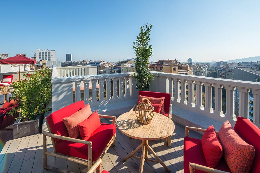 BCN_77124_Vincci_Mae_0917_18.jpg