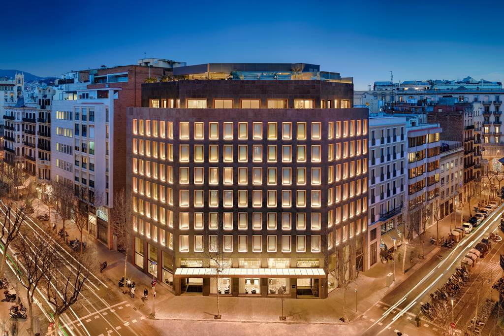 BCN_75776_H10_The_One_0617_04.jpg