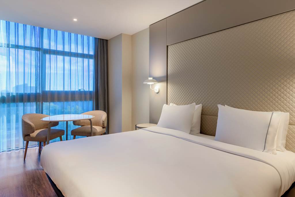 BCN_72199_AC_Hotel_Som_by_Marriott_1223_11.jpg