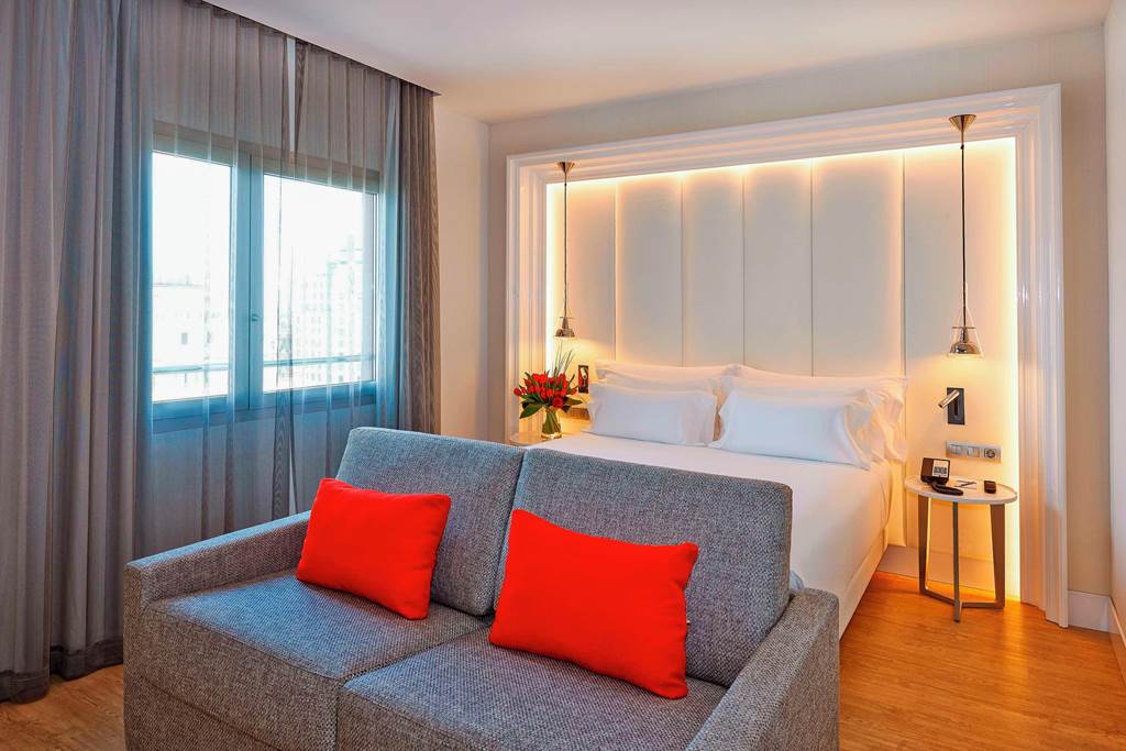BCN_69792_NH_Collection_Barcelona_Gran_Hotel_Calderon_1223_14.jpg