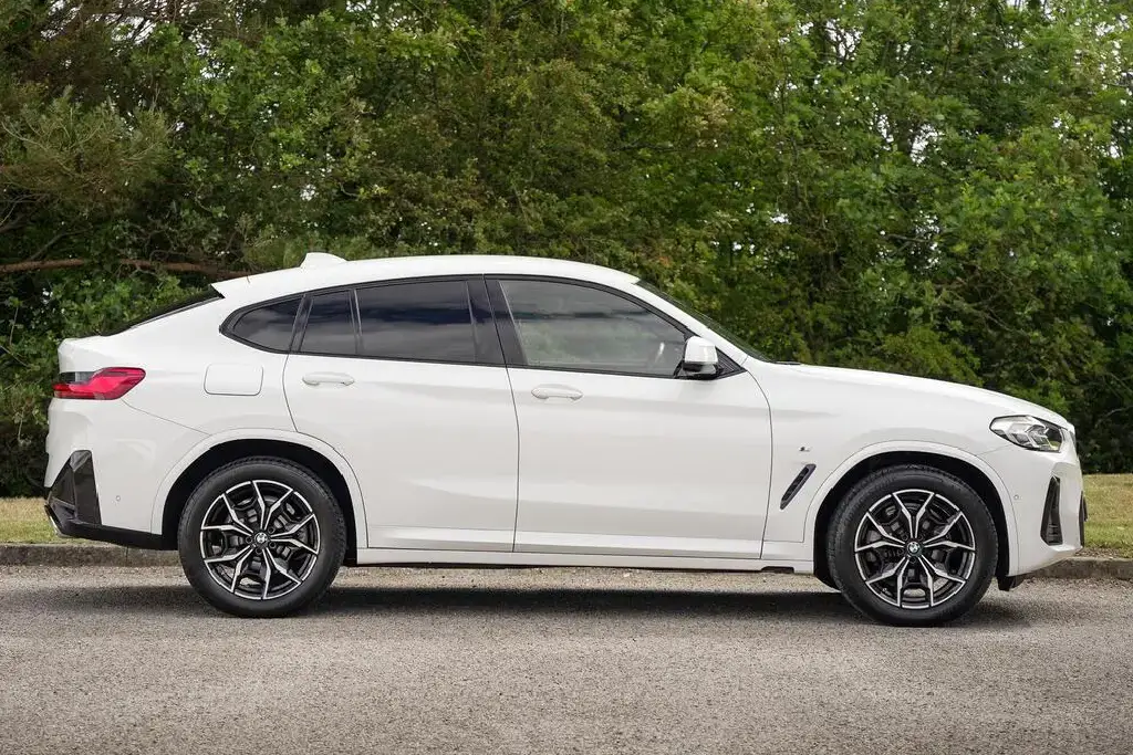 2021 BMW X4