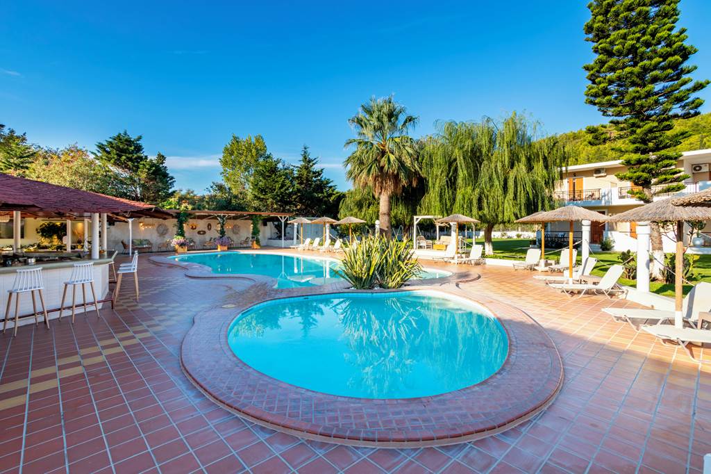 JSI_82443_Almira_Hotel_1021_05.jpg