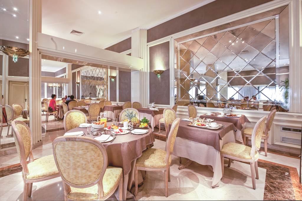 VRN_72013_Roseo_Hotel_Leon_Doro_0916_08.jpg