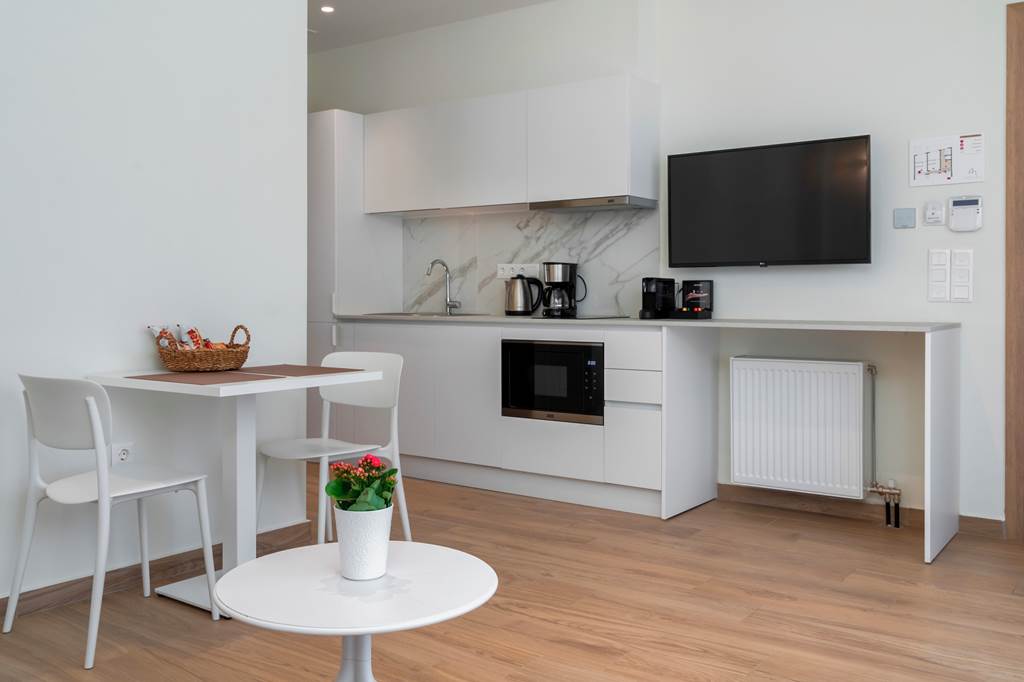 ATH_83655_Athens_Hill_Luxury_Apartments_0723_03.jpg