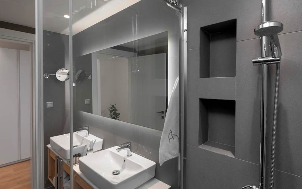 ATH_83655_Athens_Hill_Luxury_Apartments_0323_05.jpg