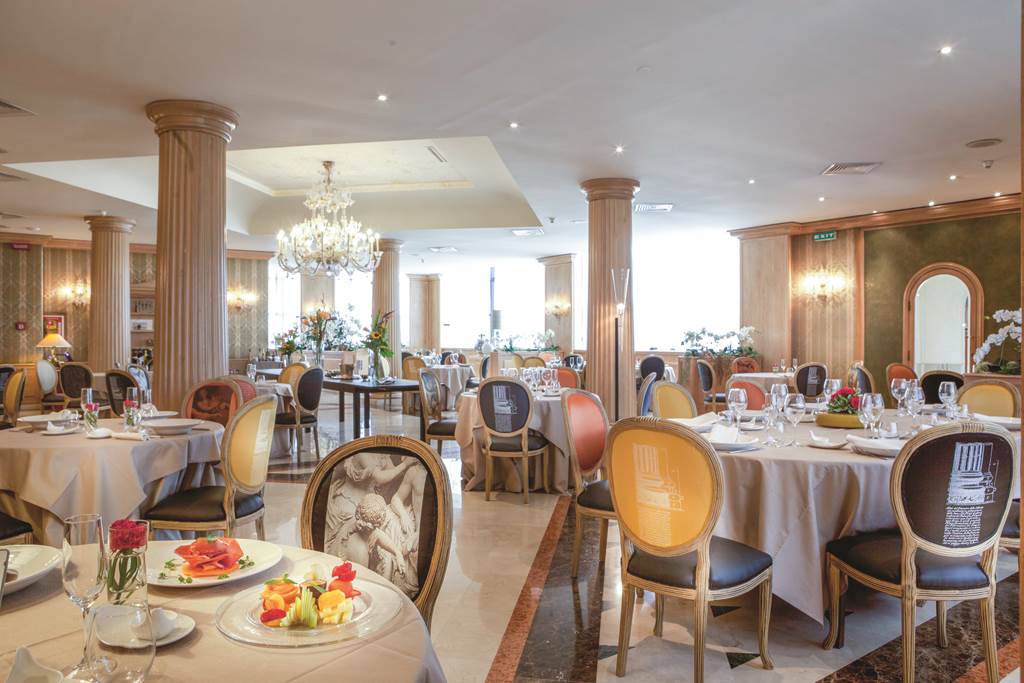VRN_72013_Roseo_Hotel_Leon_Doro_0916_06.jpg
