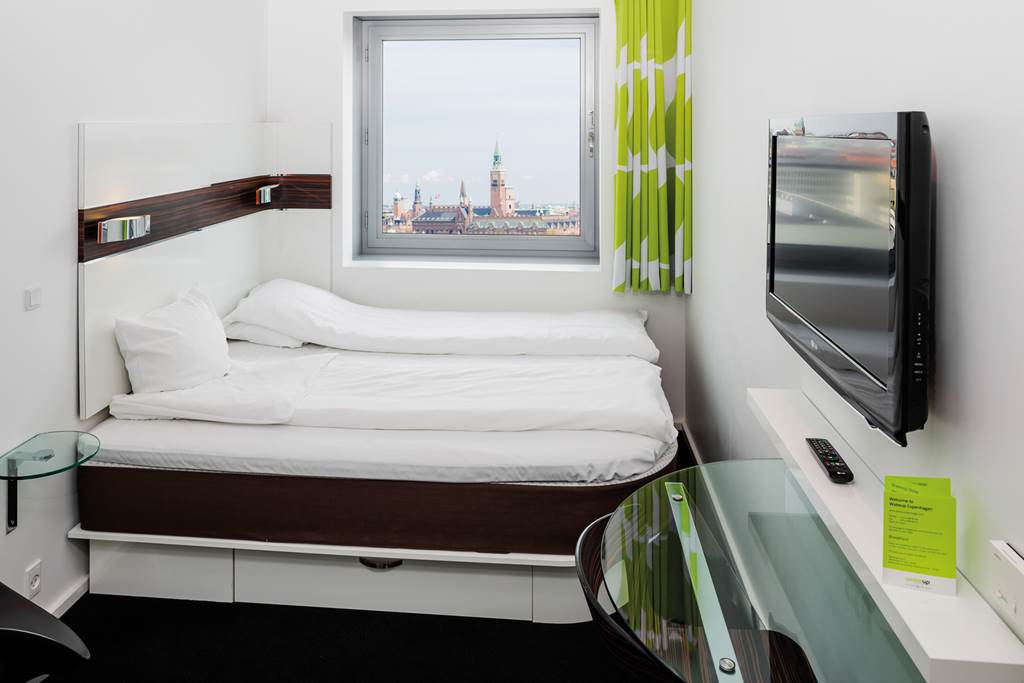 CPH_73140_Wakeup_Copenhagen_Carsten_Niebuhrs_GADE_1217_2.jpg