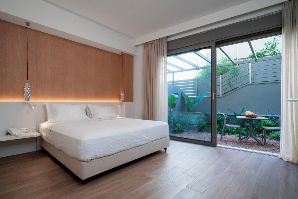 ATH_83655_Athens_Hill_Luxury_Apartments_0223_01.jpg