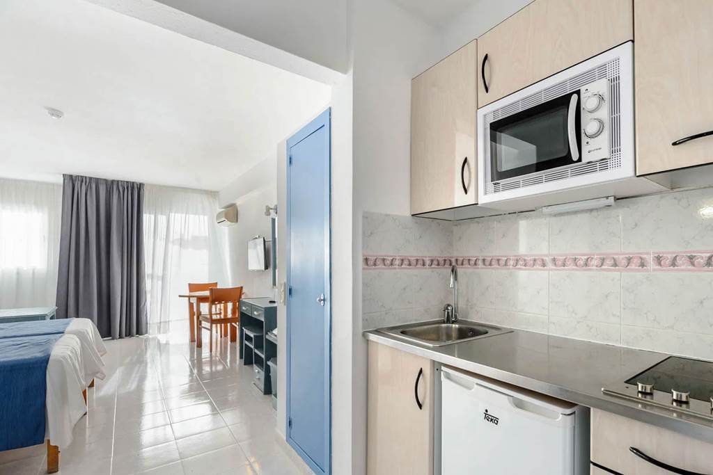 IBZ_70996_Aparthotel_Vibra_Central_City_0225_03.jpg