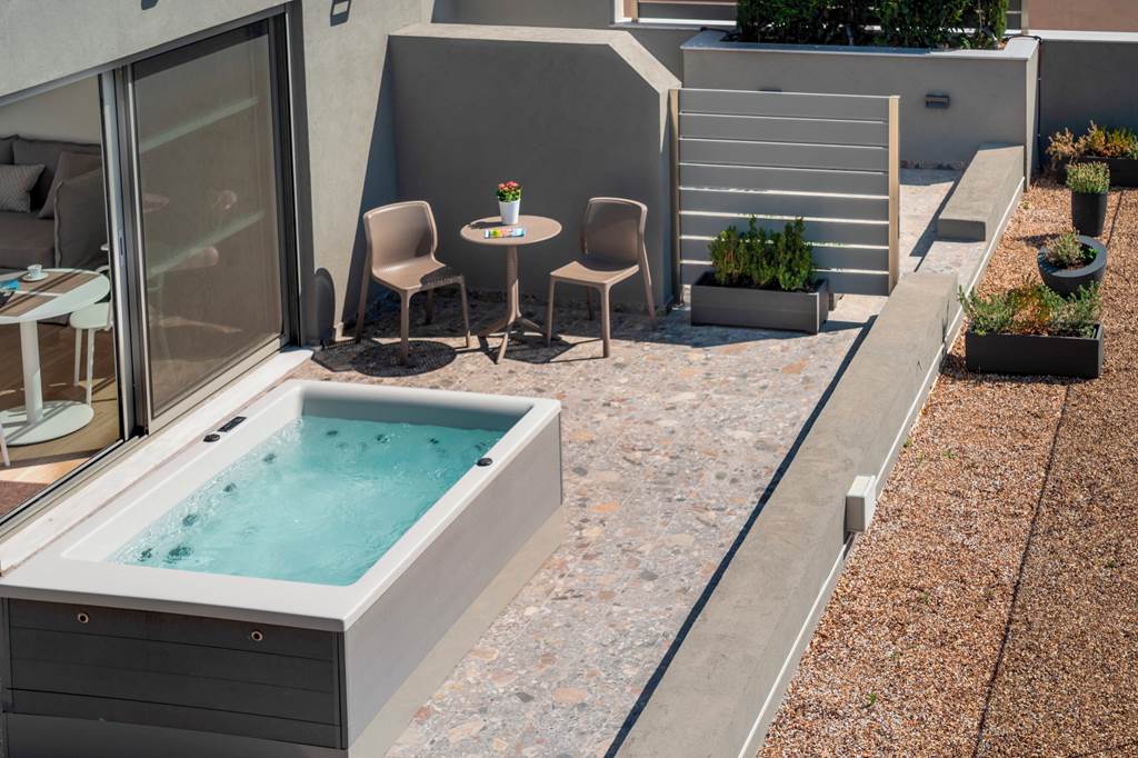 ATH_83655_Athens_Hill_Luxury_Apartments_0723_08.jpg