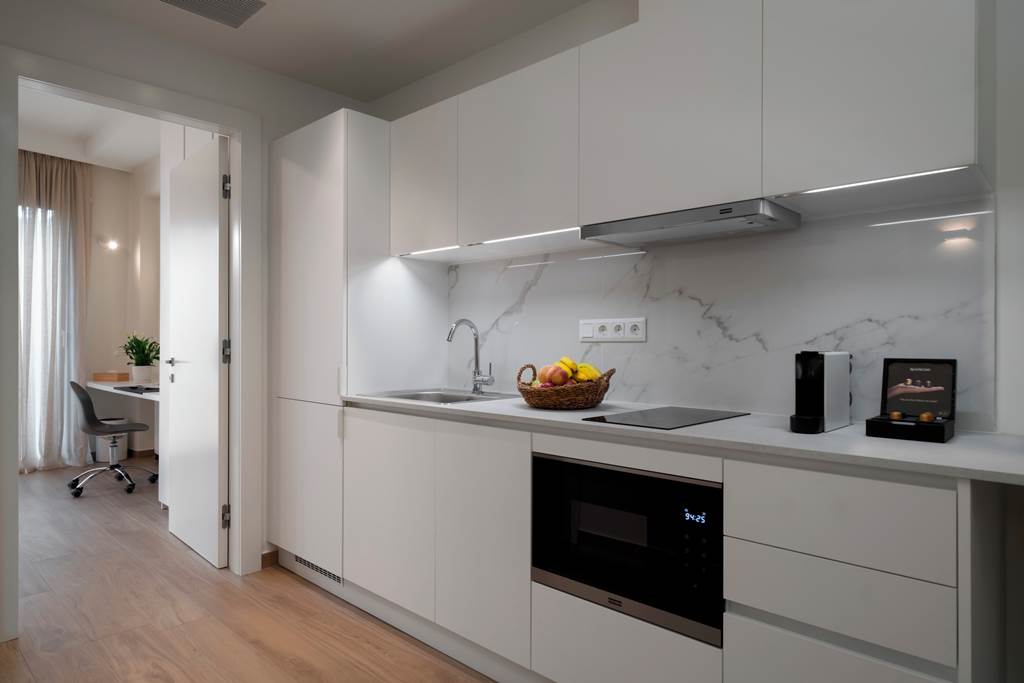 ATH_83655_Athens_Hill_Luxury_Apartments_0223_03.jpg