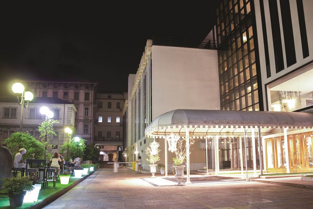 VRN_72013_Roseo_Hotel_Leon_Doro_0916_14.jpg